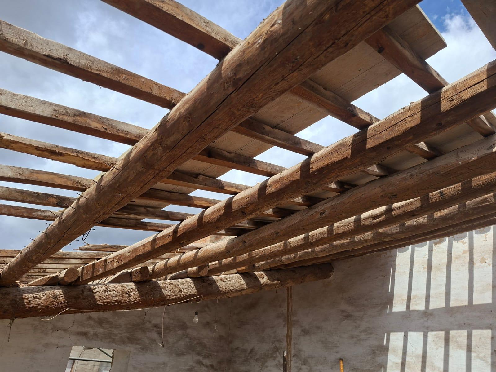 Estructura de madera en restauración